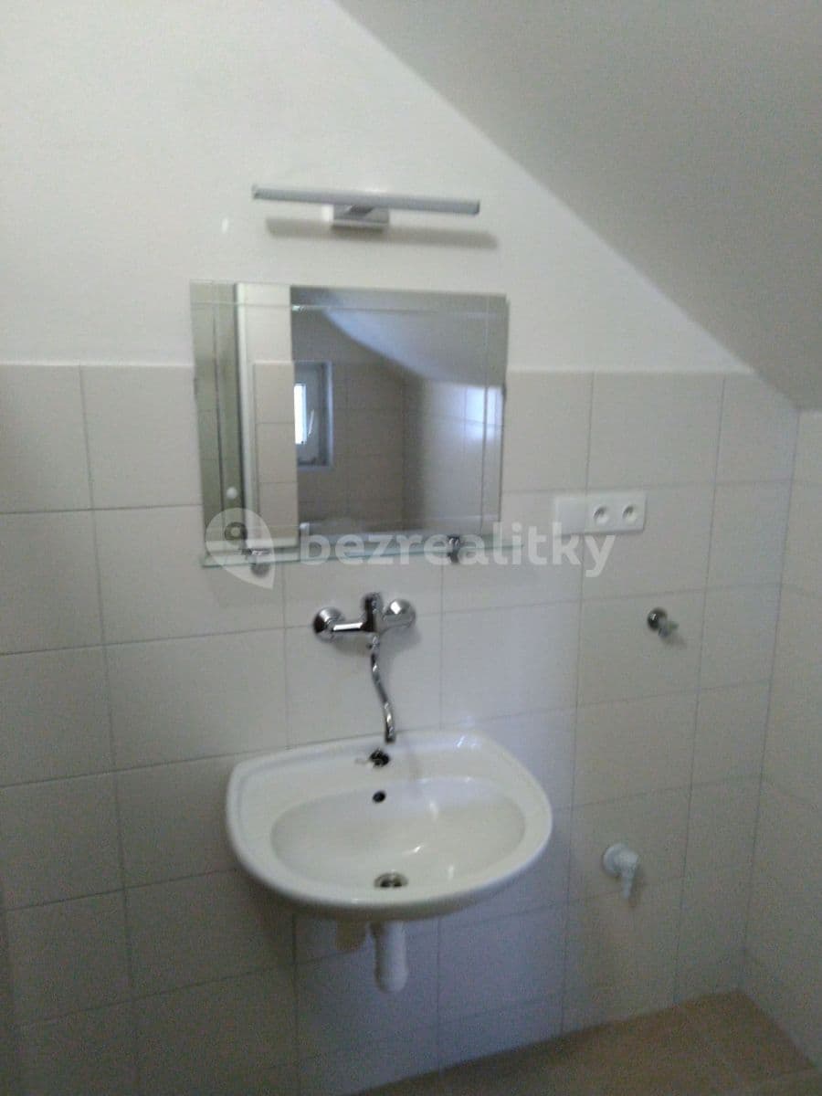 Prenájom bytu 1-izbový 22 m², Litovická, Hostivice, Středočeský kraj Prenájom bytu 1-izbový 22 m², Litovická, Hostivice, Středočeský kraj
