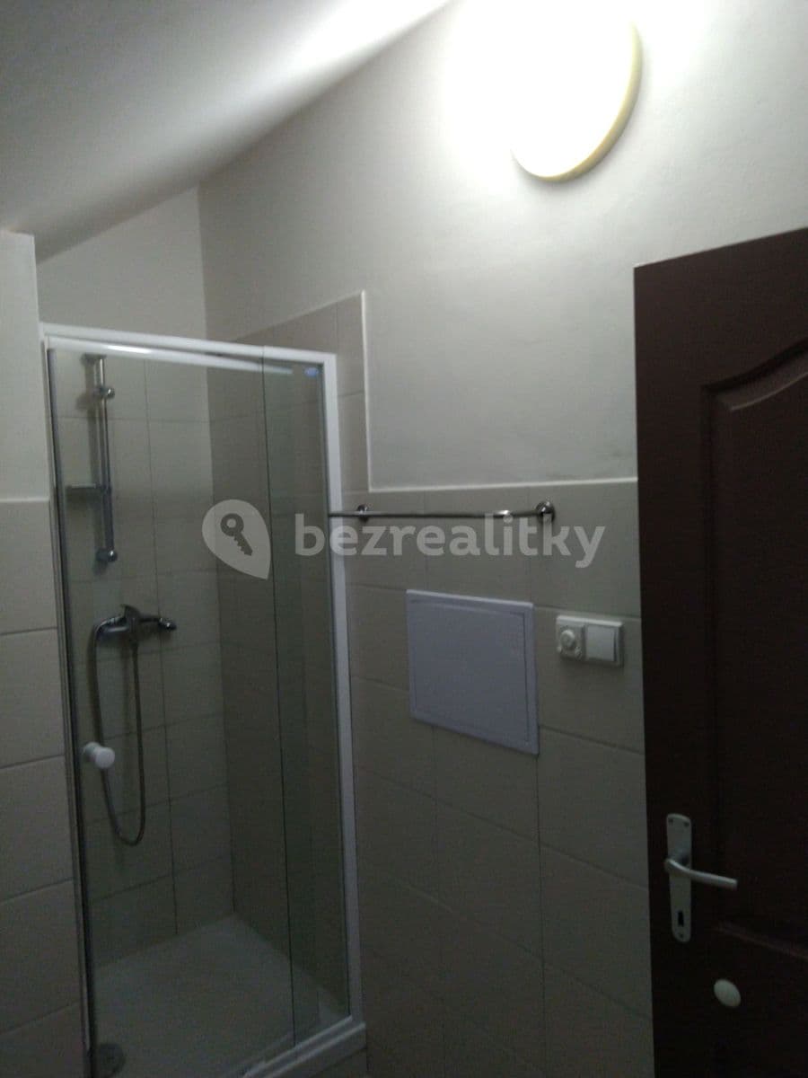 Prenájom bytu 1-izbový 22 m², Litovická, Hostivice, Středočeský kraj Prenájom bytu 1-izbový 22 m², Litovická, Hostivice, Středočeský kraj