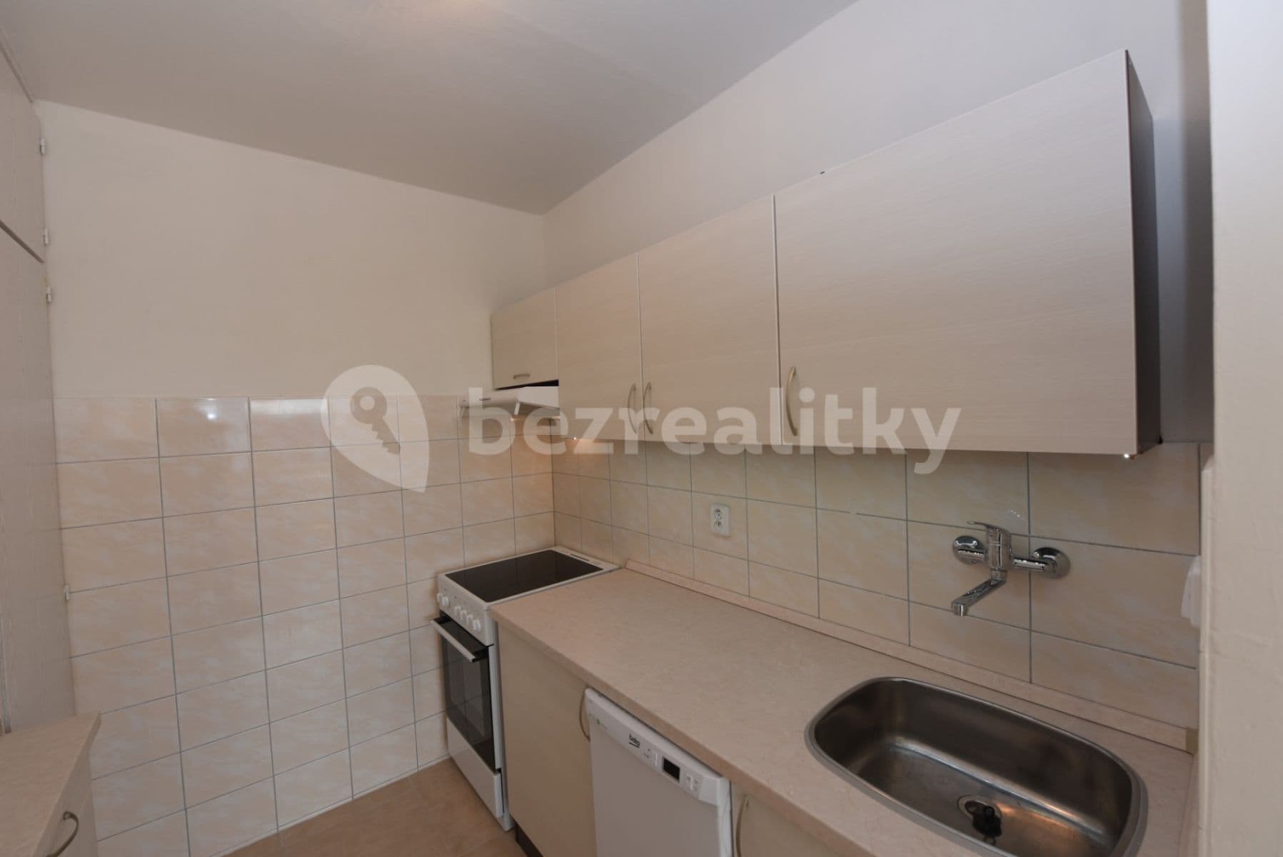 Prenájom bytu 2-izbový 45 m², Čimická, Praha, Praha Prenájom bytu 2-izbový 45 m², Čimická, Praha, Praha