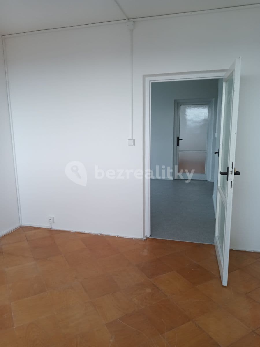 Prenájom bytu 3-izbový 75 m², Hostýnská, Praha, Praha Prenájom bytu 3-izbový 75 m², Hostýnská, Praha, Praha