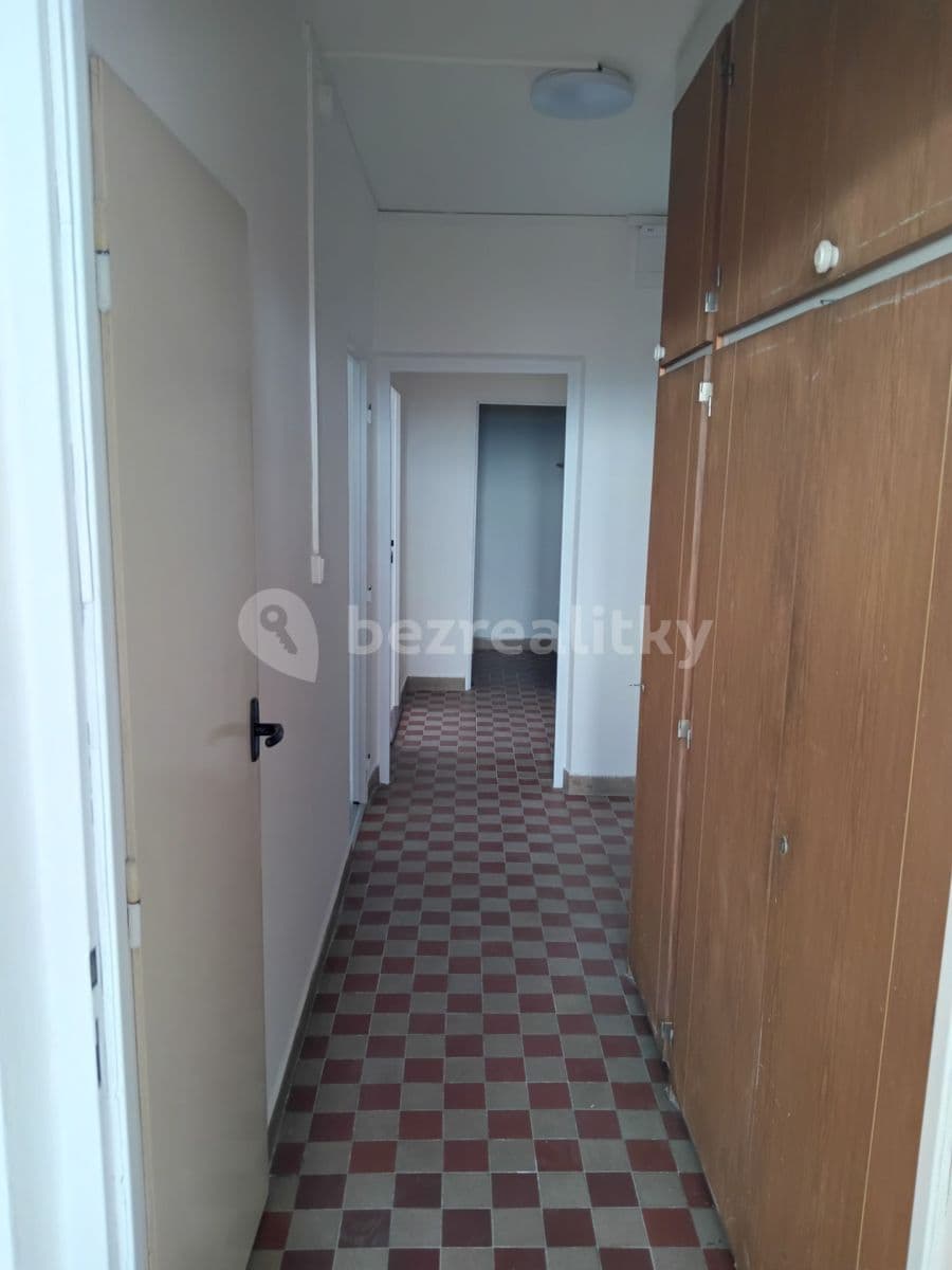 Prenájom bytu 3-izbový 75 m², Hostýnská, Praha, Praha Prenájom bytu 3-izbový 75 m², Hostýnská, Praha, Praha