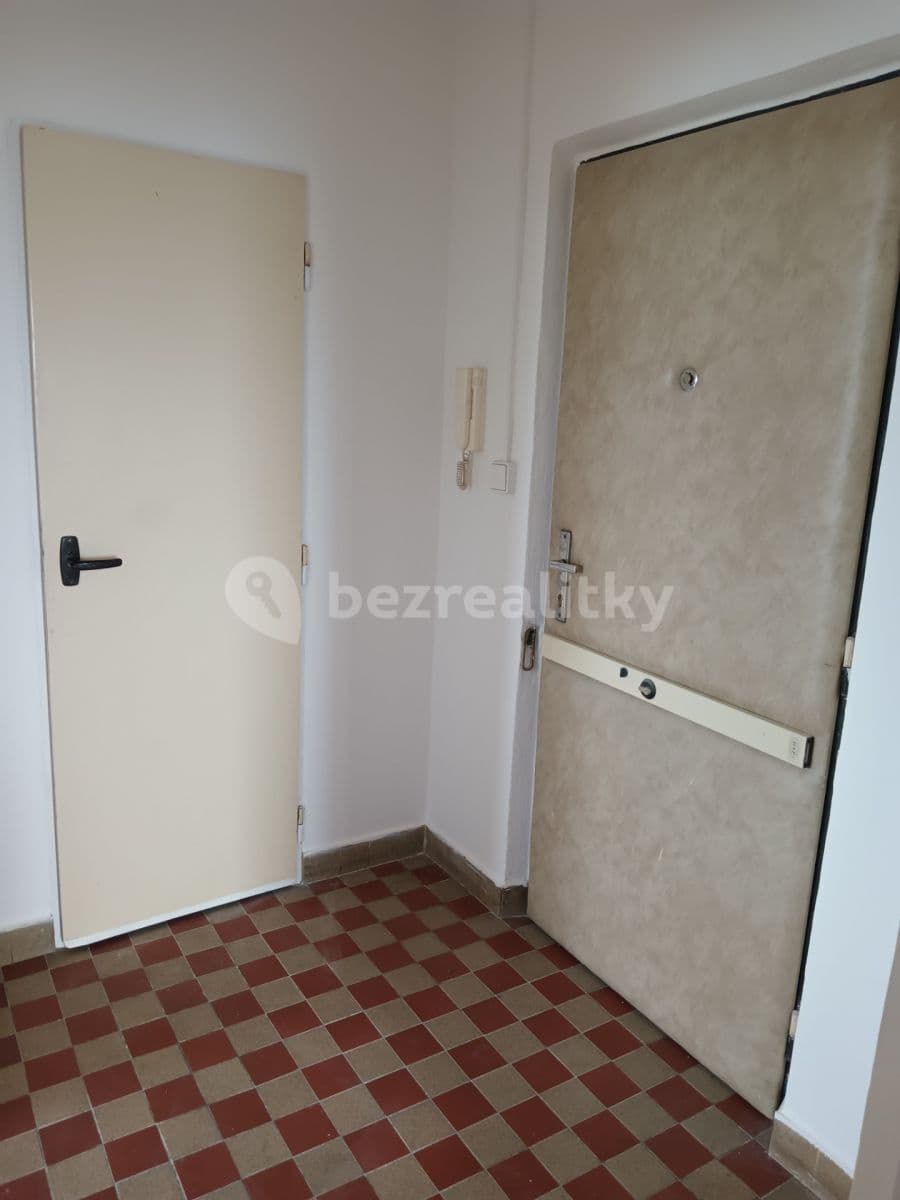 Prenájom bytu 3-izbový 75 m², Hostýnská, Praha, Praha Prenájom bytu 3-izbový 75 m², Hostýnská, Praha, Praha