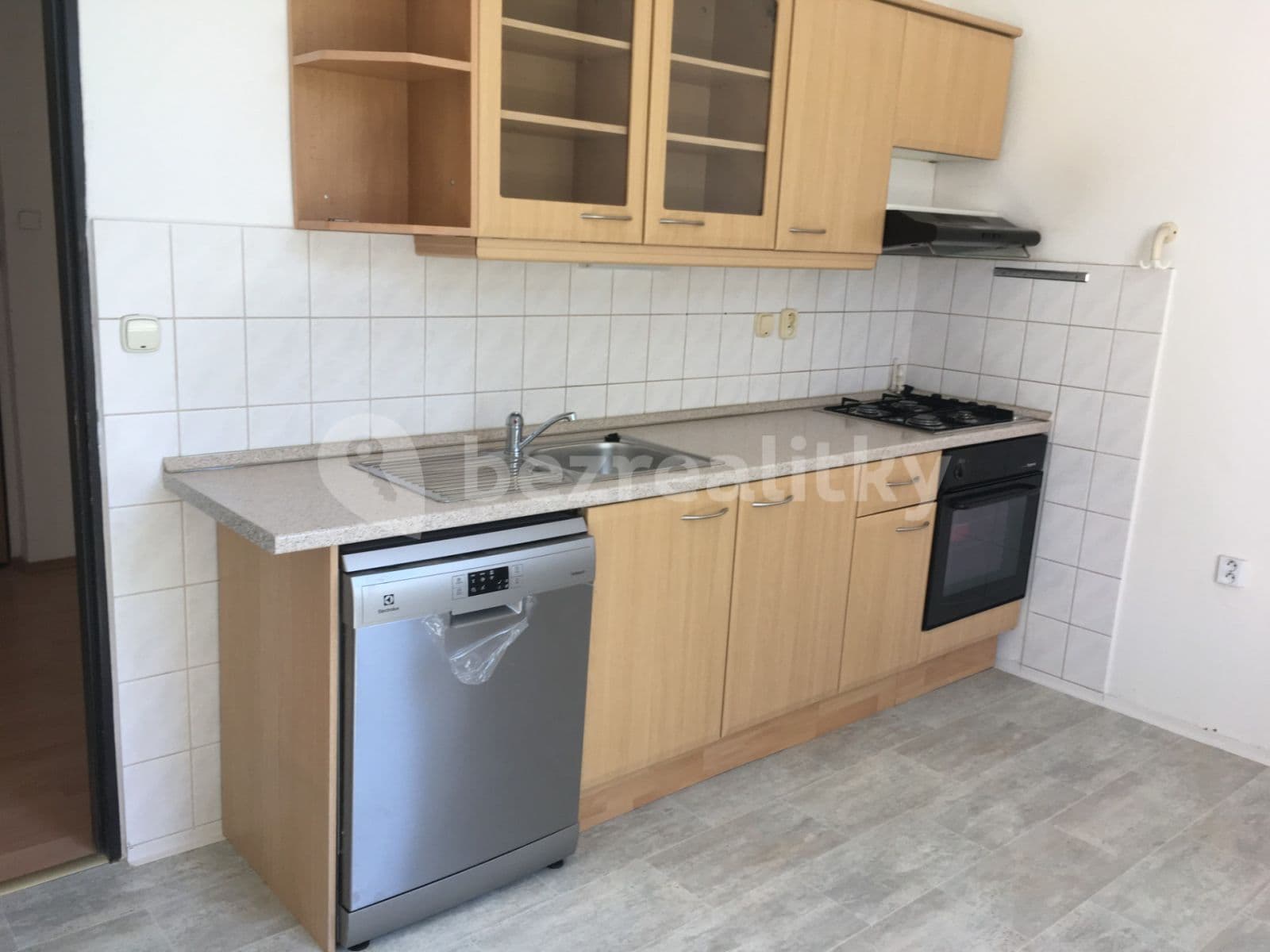 Prenájom bytu 1-izbový 47 m², Sarajevská, Praha, Praha Prenájom bytu 1-izbový 47 m², Sarajevská, Praha, Praha