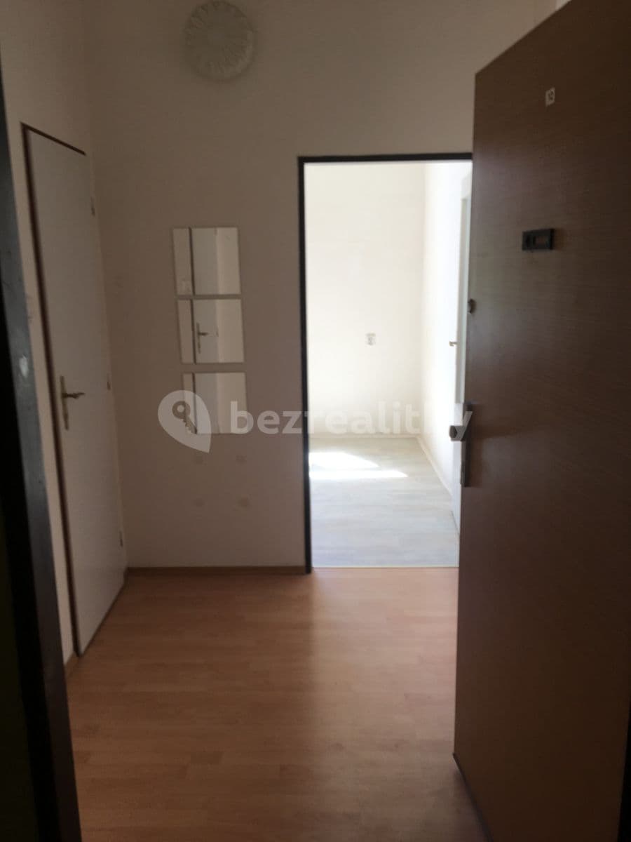 Prenájom bytu 1-izbový 47 m², Sarajevská, Praha, Praha Prenájom bytu 1-izbový 47 m², Sarajevská, Praha, Praha