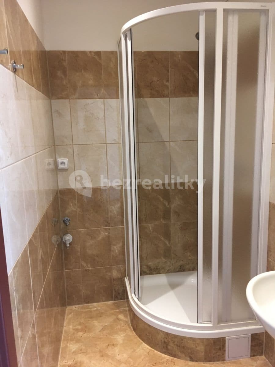 Prenájom bytu 1-izbový 47 m², Sarajevská, Praha, Praha Prenájom bytu 1-izbový 47 m², Sarajevská, Praha, Praha