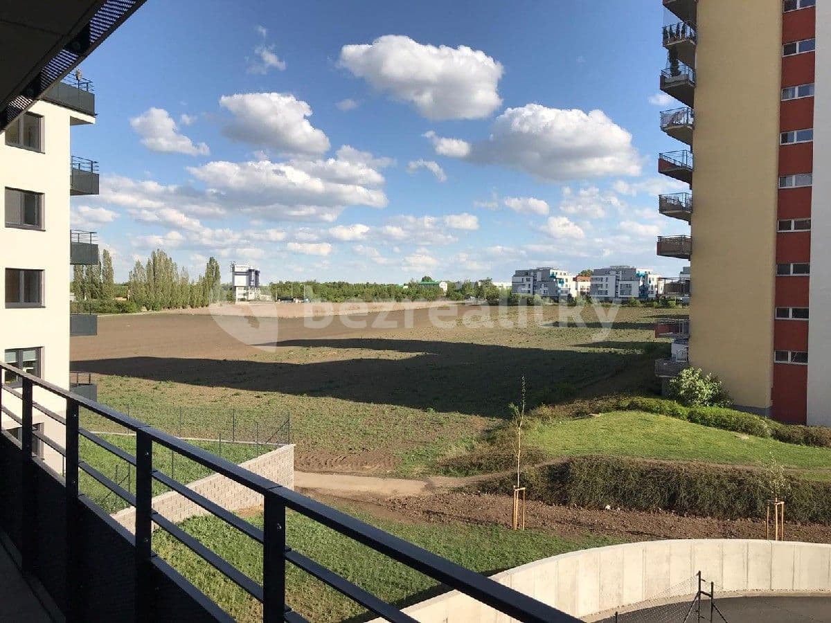 Prenájom bytu 2-izbový 66 m², Miroslava Hajna, Praha, Praha Prenájom bytu 2-izbový 66 m², Miroslava Hajna, Praha, Praha