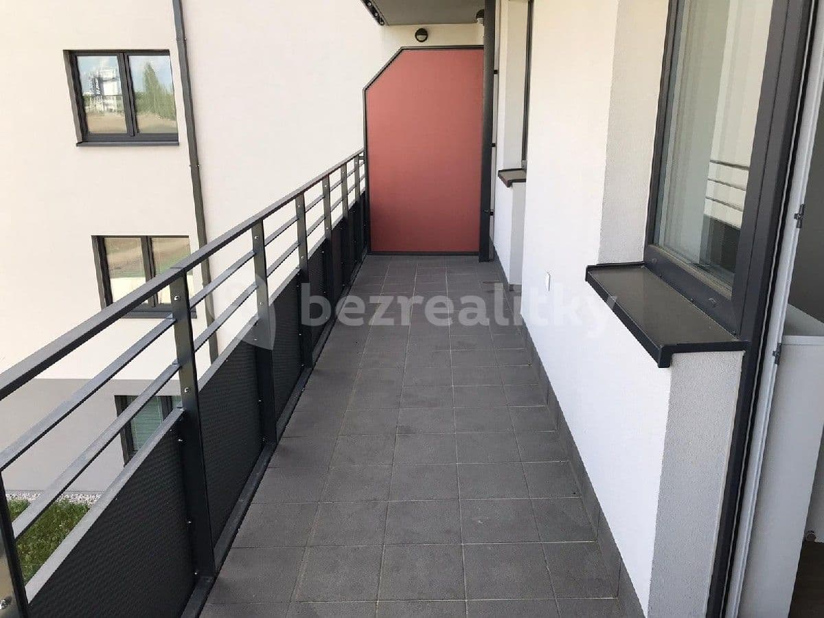 Prenájom bytu 2-izbový 66 m², Miroslava Hajna, Praha, Praha Prenájom bytu 2-izbový 66 m², Miroslava Hajna, Praha, Praha