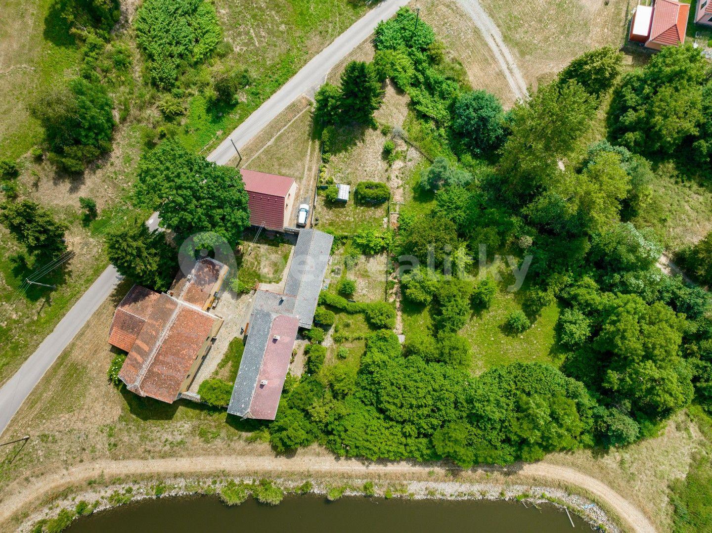 Predaj domu 844 m², pozemek 732 m², Slavíkovice, Kraj Vysočina