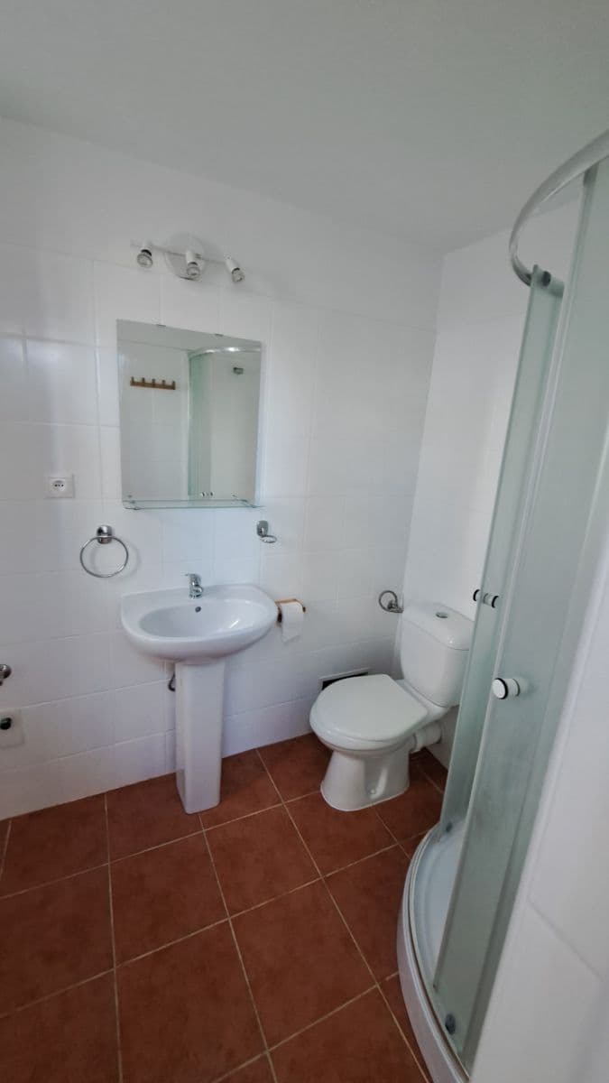 Prenájom bytu 1-izbový 38 m², Husitská, Praha, Praha Prenájom bytu 1-izbový 38 m², Husitská, Praha, Praha