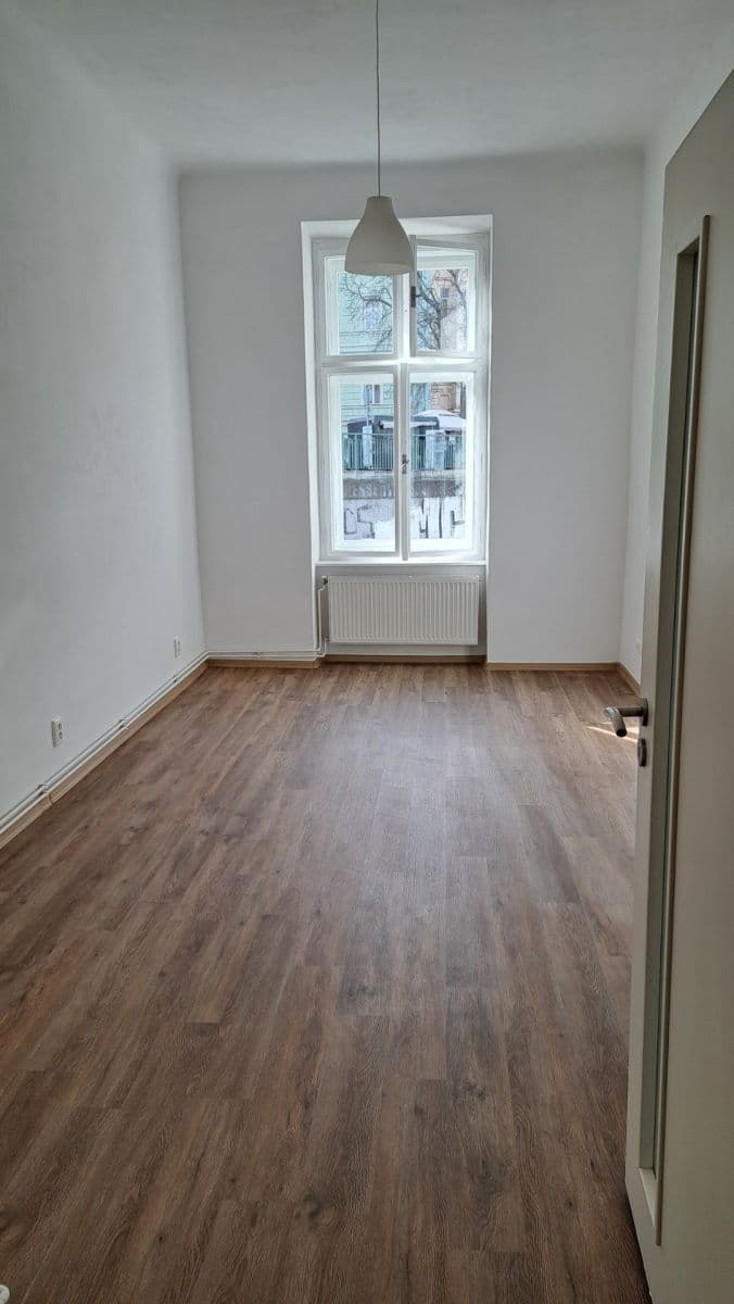 Prenájom bytu 1-izbový 38 m², Husitská, Praha, Praha Prenájom bytu 1-izbový 38 m², Husitská, Praha, Praha