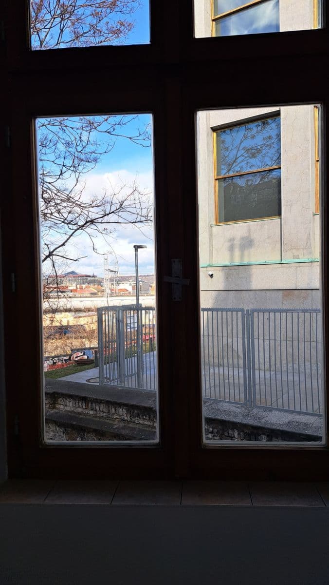 Prenájom bytu 1-izbový 38 m², Husitská, Praha, Praha Prenájom bytu 1-izbový 38 m², Husitská, Praha, Praha
