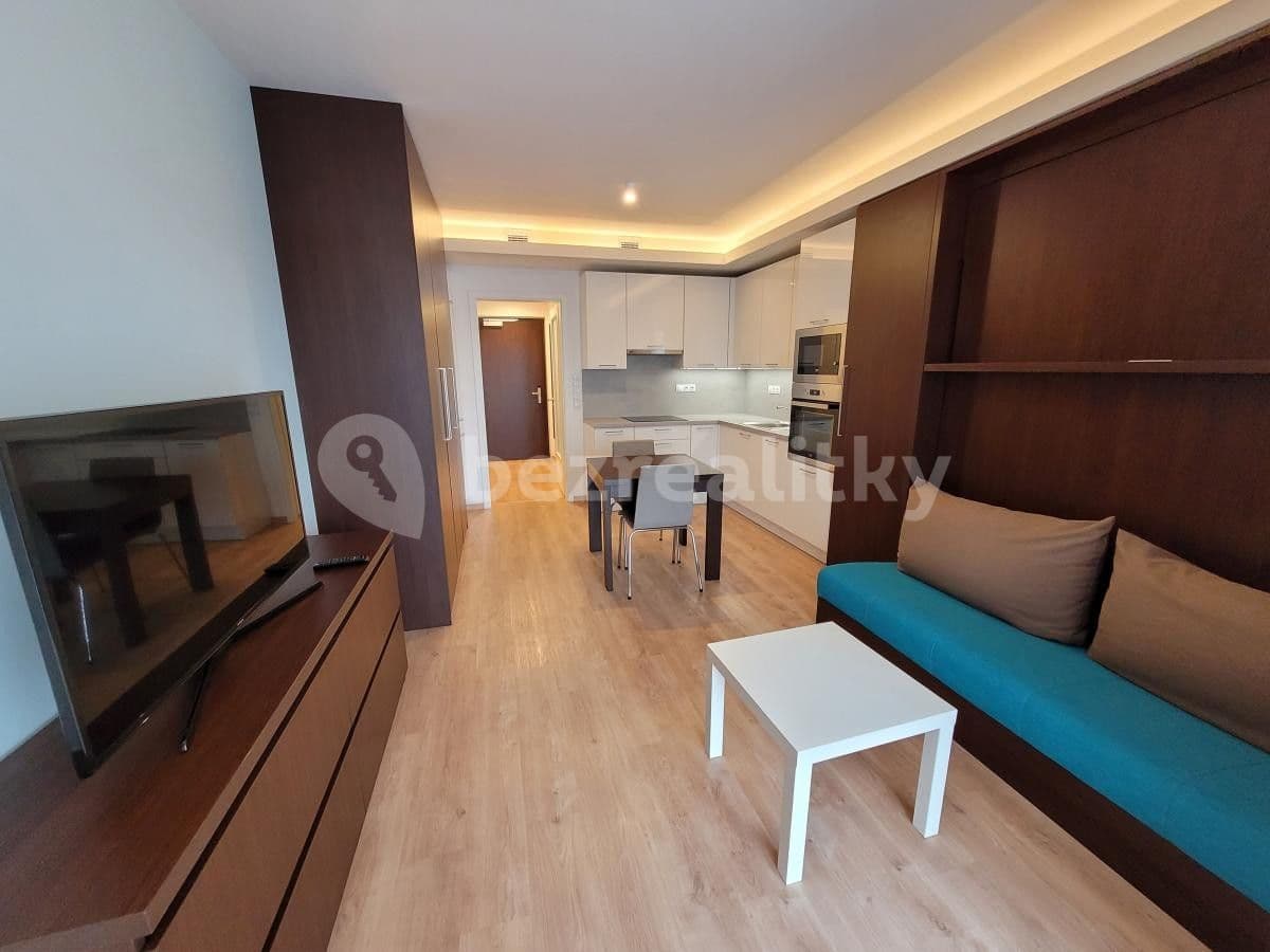 Prenájom bytu 1-izbový 34 m², Mukařovského, Praha, Praha Prenájom bytu 1-izbový 34 m², Mukařovského, Praha, Praha