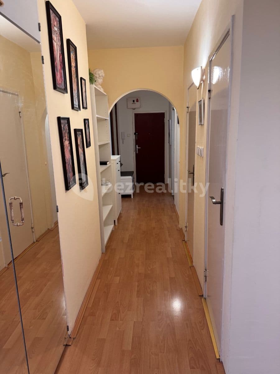 Prenájom bytu 2-izbový 54 m², Gallayova, Dúbravka, Bratislavský kraj Prenájom bytu 2-izbový 54 m², Gallayova, Dúbravka, Bratislavský kraj