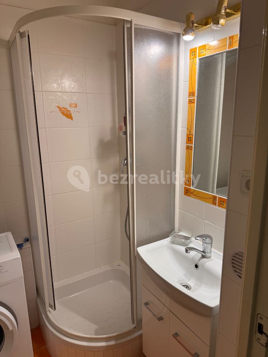 Prenájom bytu 2-izbový 54 m², Gallayova, Dúbravka, Bratislavský kraj Prenájom bytu 2-izbový 54 m², Gallayova, Dúbravka, Bratislavský kraj