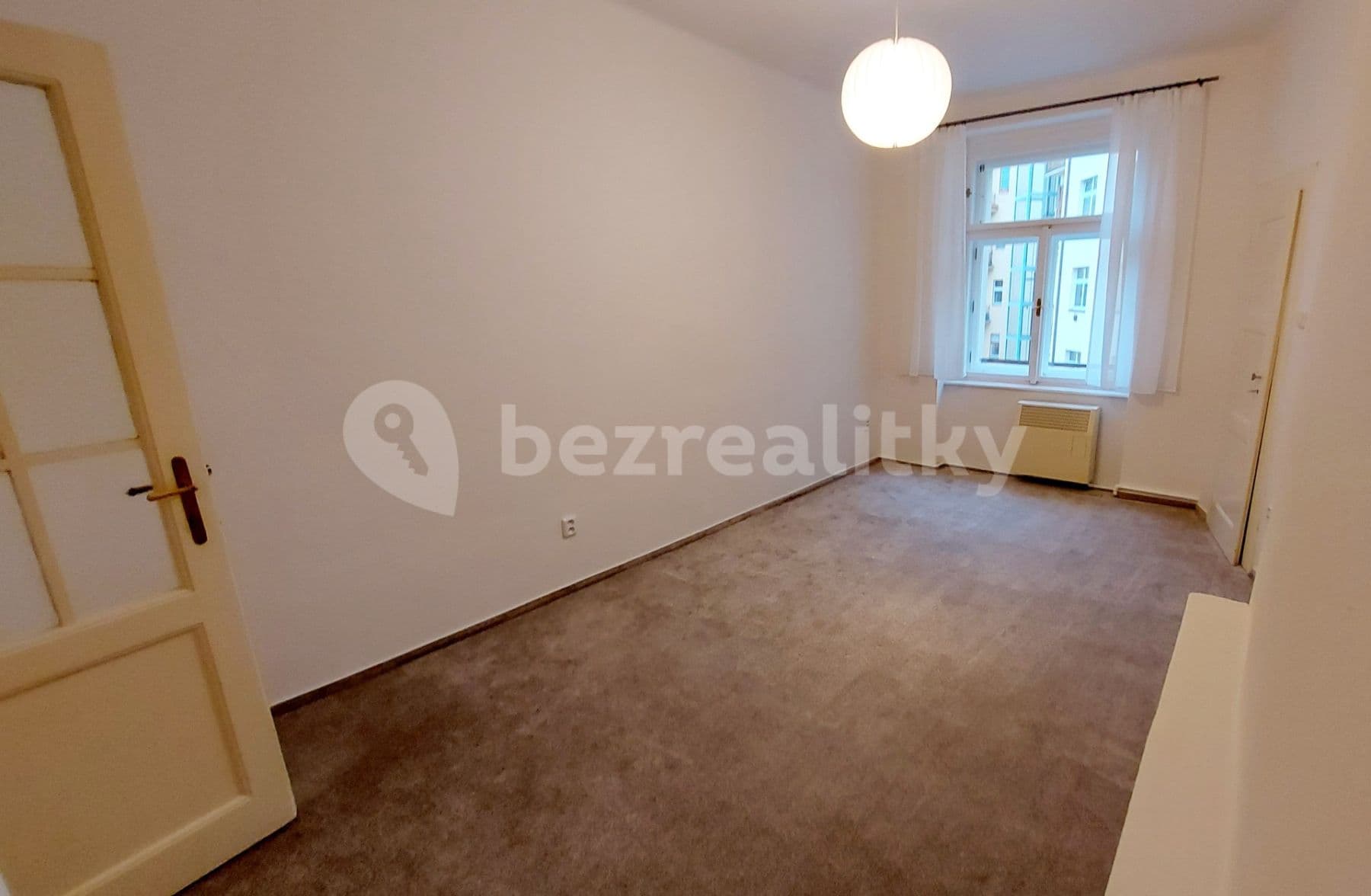 Prenájom bytu 3-izbový 72 m², Táborská, Praha, Praha Prenájom bytu 3-izbový 72 m², Táborská, Praha, Praha