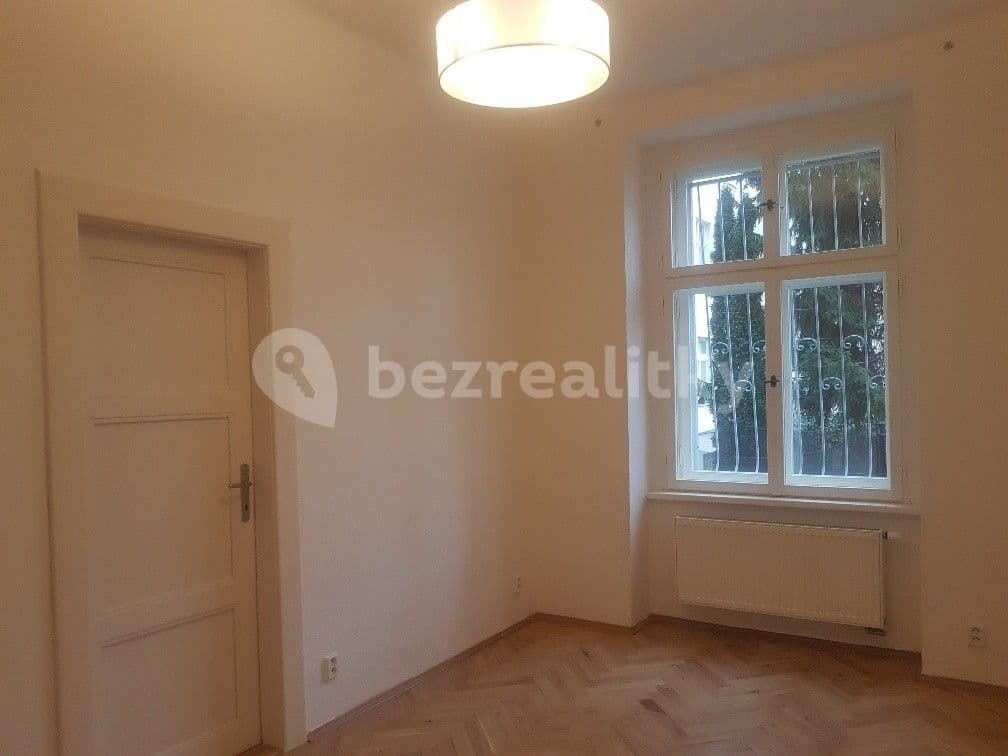 Prenájom bytu 4-izbový 97 m², Kostelní, Praha, Praha