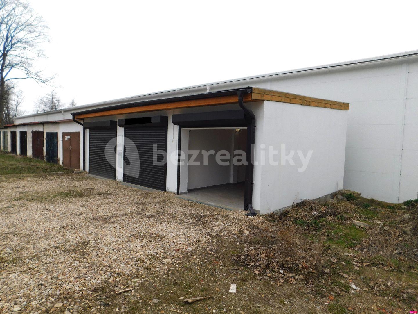Predaj garáže 21 m², Janáčkovo stromořadí, Třebíč, Kraj Vysočina