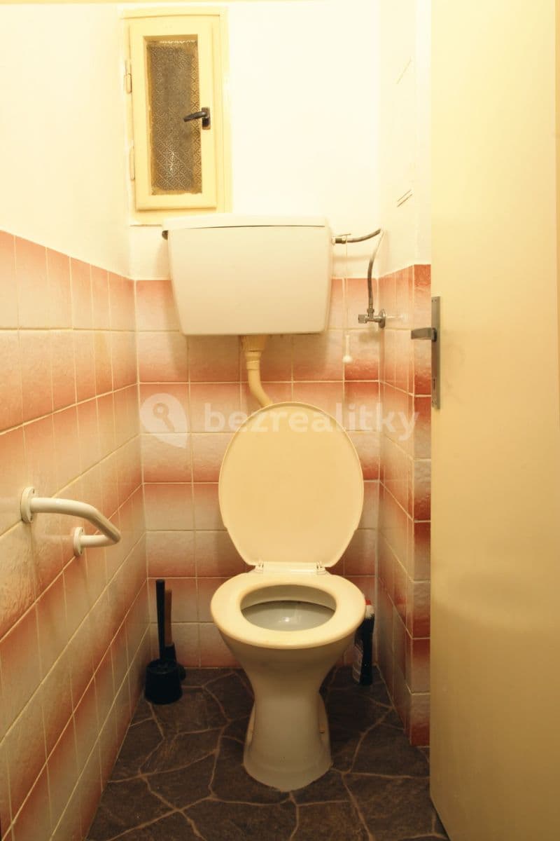 Prenájom bytu 1-izbový 39 m², Na Hřebenech Ⅱ, Praha, Praha Prenájom bytu 1-izbový 39 m², Na Hřebenech Ⅱ, Praha, Praha
