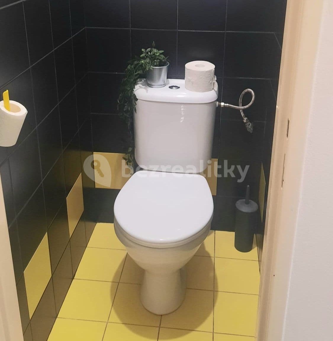 Prenájom bytu 1-izbový 40 m², Bulharská, Brno, Jihomoravský kraj Prenájom bytu 1-izbový 40 m², Bulharská, Brno, Jihomoravský kraj