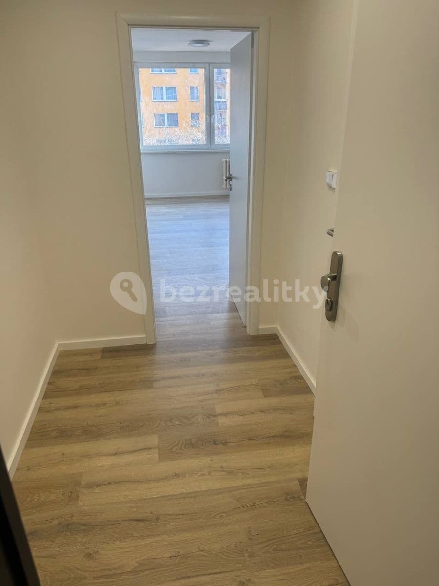Prenájom bytu 1-izbový 29 m², Voskovcova, Praha, Praha Prenájom bytu 1-izbový 29 m², Voskovcova, Praha, Praha
