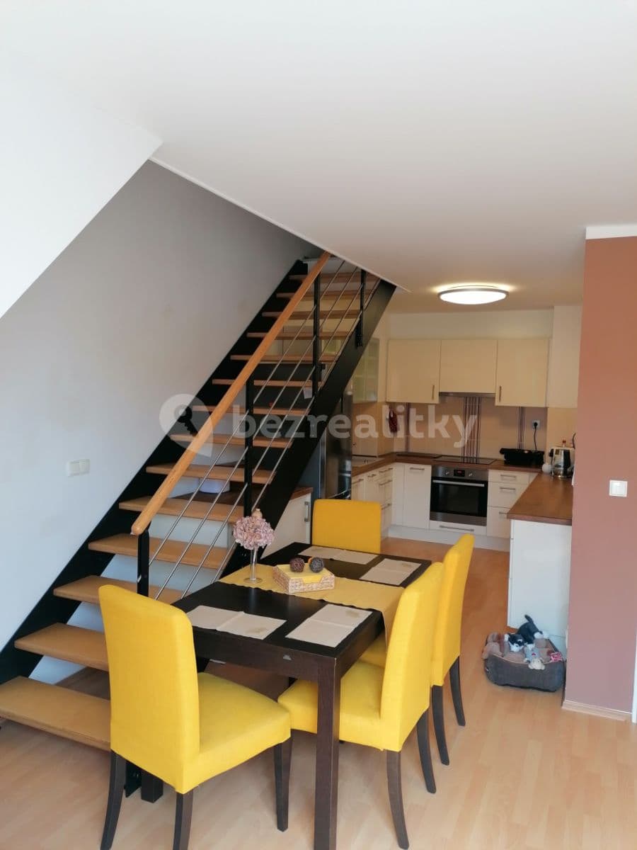 Predaj bytu 3-izbový 66 m², Mirešická, Jinočany, Středočeský kraj