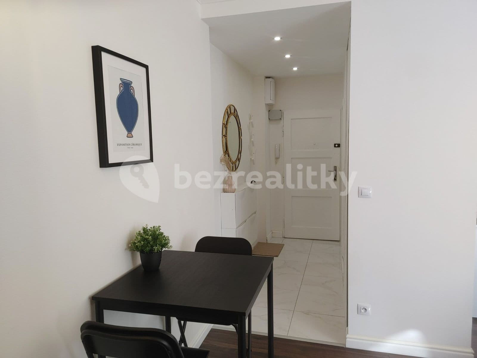 Prenájom bytu 2-izbový 41 m², Svojsíkova, Praha, Praha Prenájom bytu 2-izbový 41 m², Svojsíkova, Praha, Praha