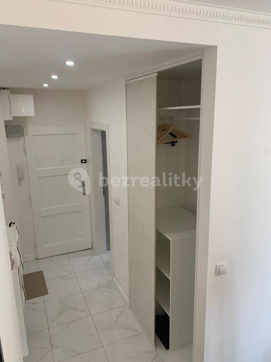Prenájom bytu 2-izbový 41 m², Svojsíkova, Praha, Praha Prenájom bytu 2-izbový 41 m², Svojsíkova, Praha, Praha