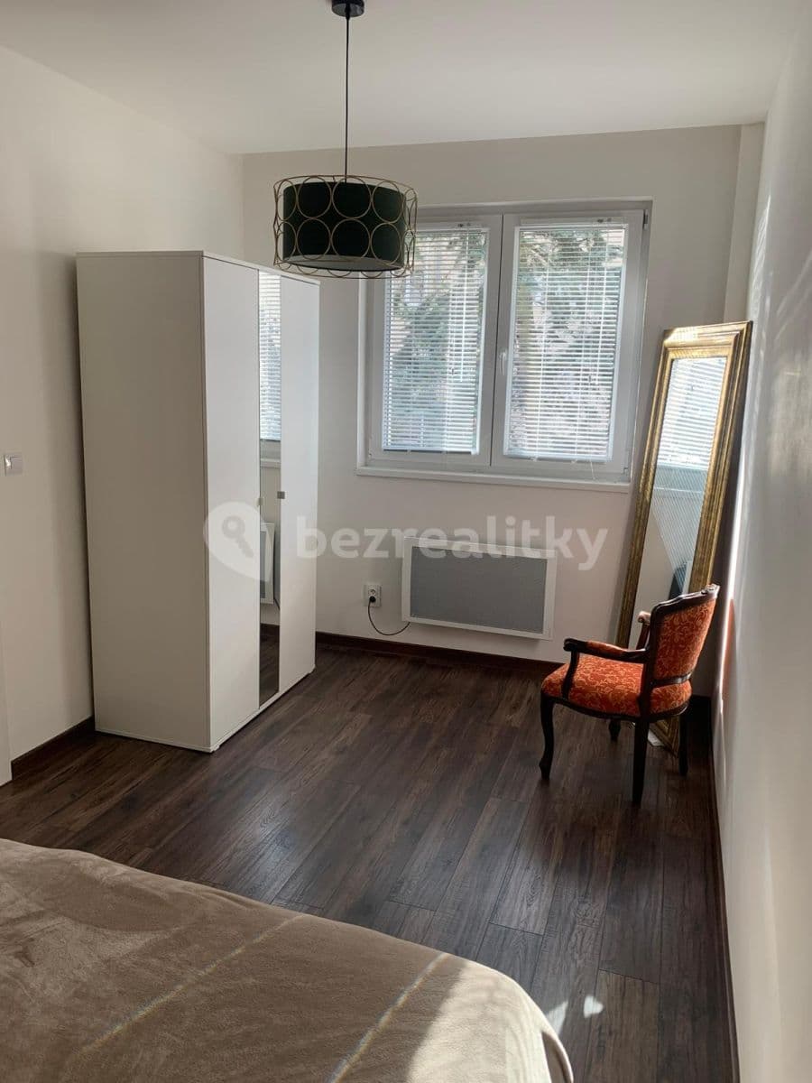 Prenájom bytu 2-izbový 41 m², Svojsíkova, Praha, Praha Prenájom bytu 2-izbový 41 m², Svojsíkova, Praha, Praha