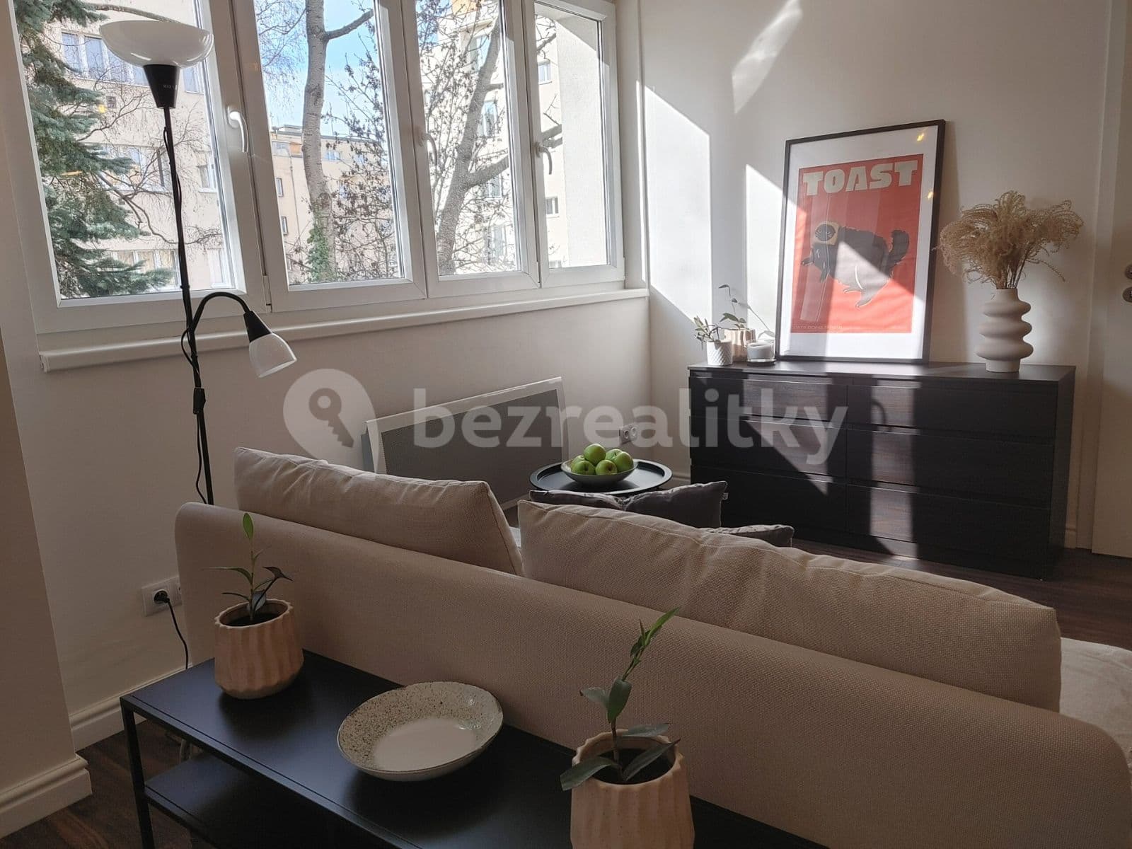 Prenájom bytu 2-izbový 41 m², Svojsíkova, Praha, Praha Prenájom bytu 2-izbový 41 m², Svojsíkova, Praha, Praha