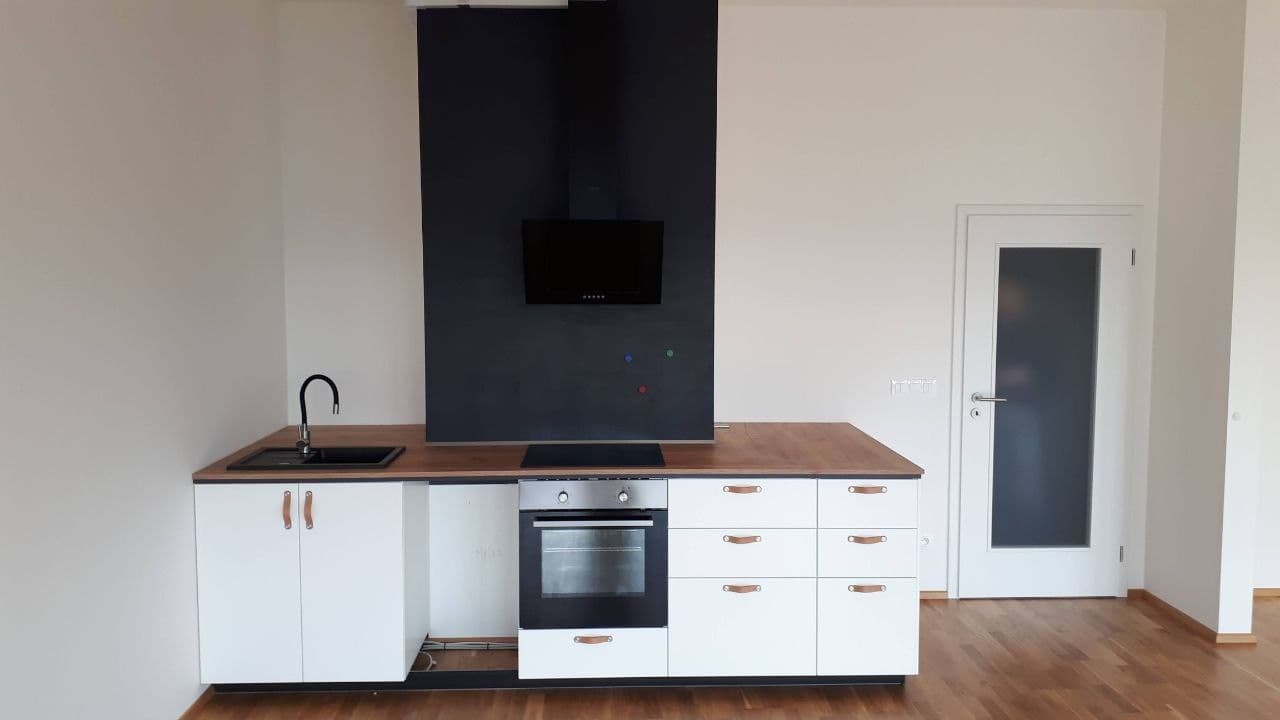 Prenájom bytu 1-izbový 52 m², Breitfeldova, Praha, Praha Prenájom bytu 1-izbový 52 m², Breitfeldova, Praha, Praha