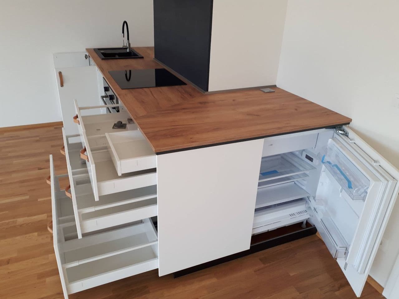 Prenájom bytu 1-izbový 52 m², Breitfeldova, Praha, Praha Prenájom bytu 1-izbový 52 m², Breitfeldova, Praha, Praha