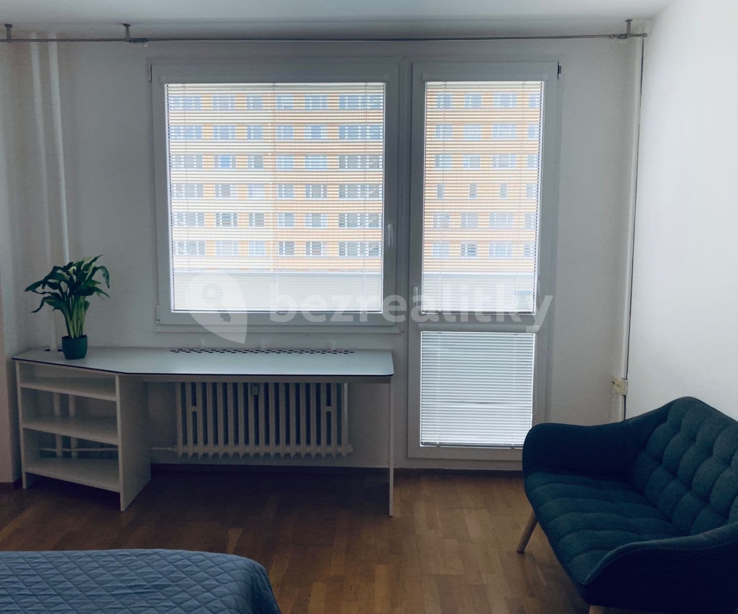 Prenájom bytu 1-izbový 41 m², Jílovská, Praha, Praha