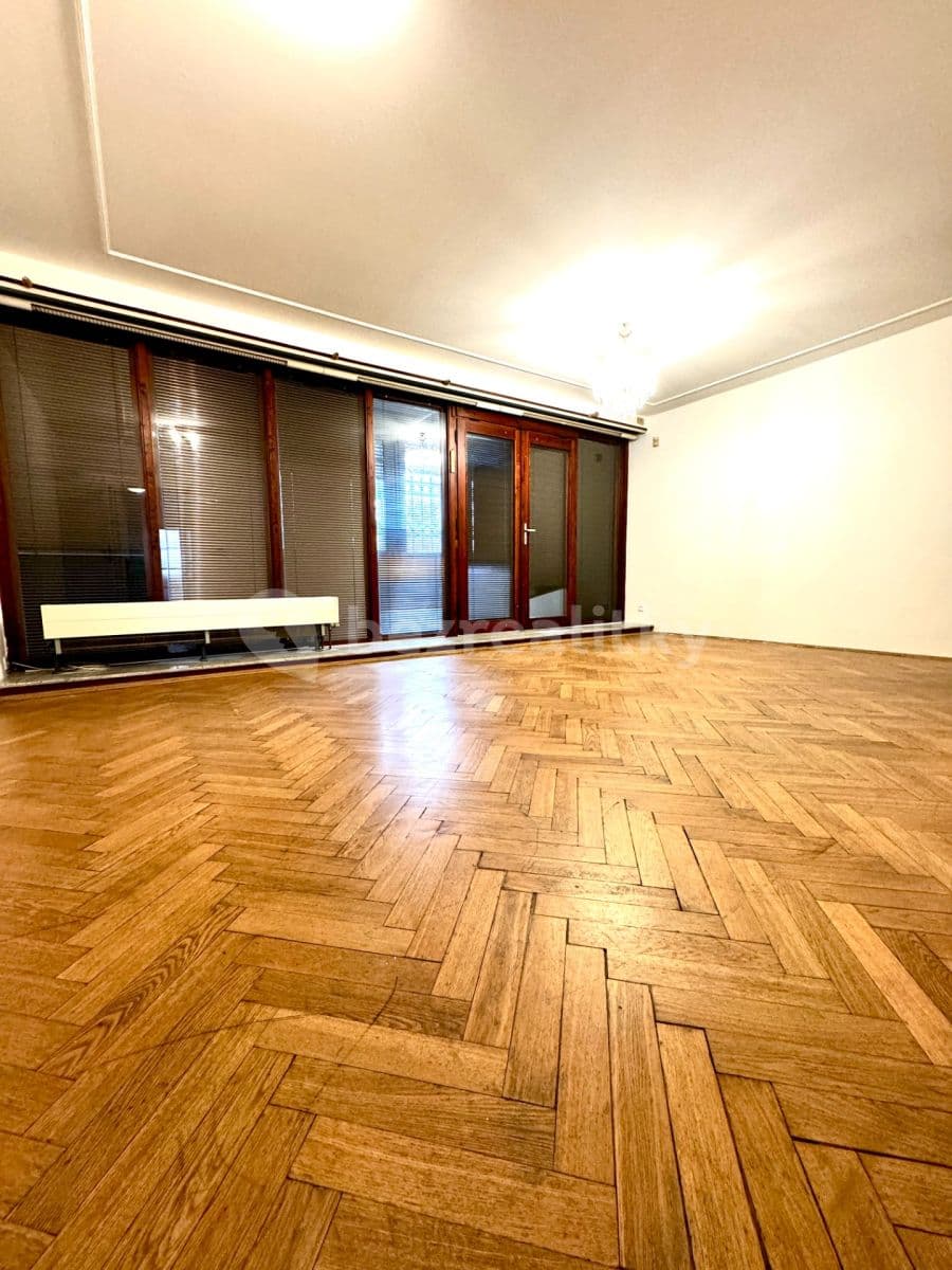 Predaj bytu 3-izbový 80 m², Zelený pruh, Praha, Praha