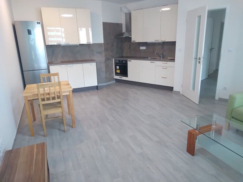 Prenájom bytu 3-izbový 77 m², Olgy Havlové, Praha, Praha Prenájom bytu 3-izbový 77 m², Olgy Havlové, Praha, Praha