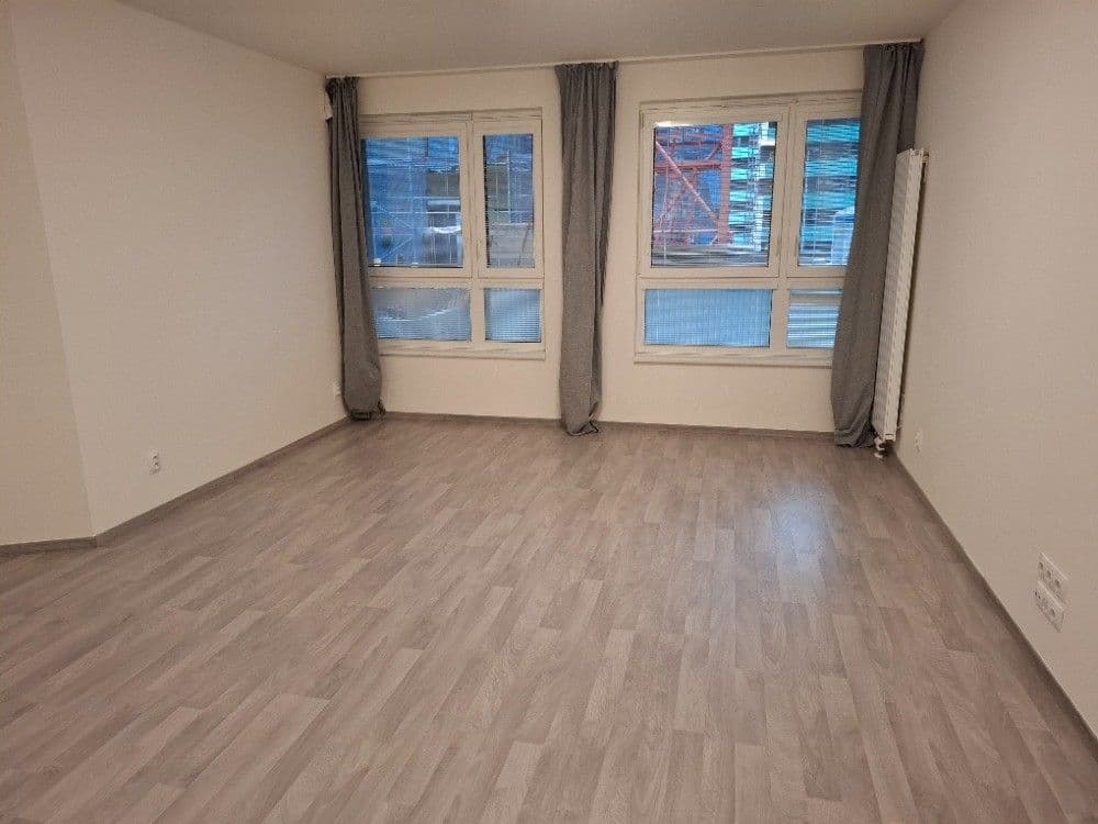 Prenájom bytu 3-izbový 77 m², Olgy Havlové, Praha, Praha Prenájom bytu 3-izbový 77 m², Olgy Havlové, Praha, Praha