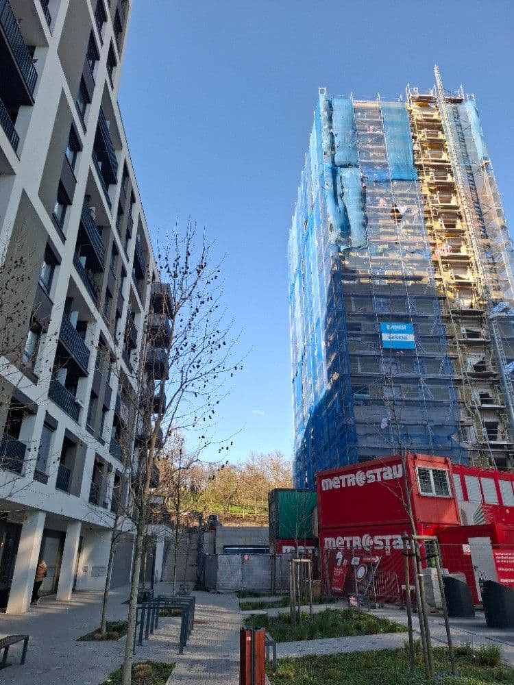 Prenájom bytu 3-izbový 77 m², Olgy Havlové, Praha, Praha Prenájom bytu 3-izbový 77 m², Olgy Havlové, Praha, Praha