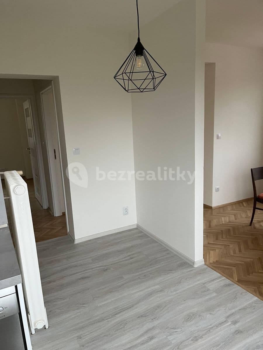 Predaj bytu 3-izbový 62 m², Zelenečská, Praha, Praha