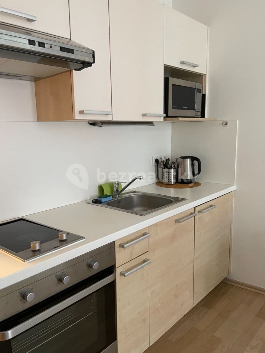 Prenájom bytu 1-izbový 30 m², Plzeňská, Praha, Praha Prenájom bytu 1-izbový 30 m², Plzeňská, Praha, Praha