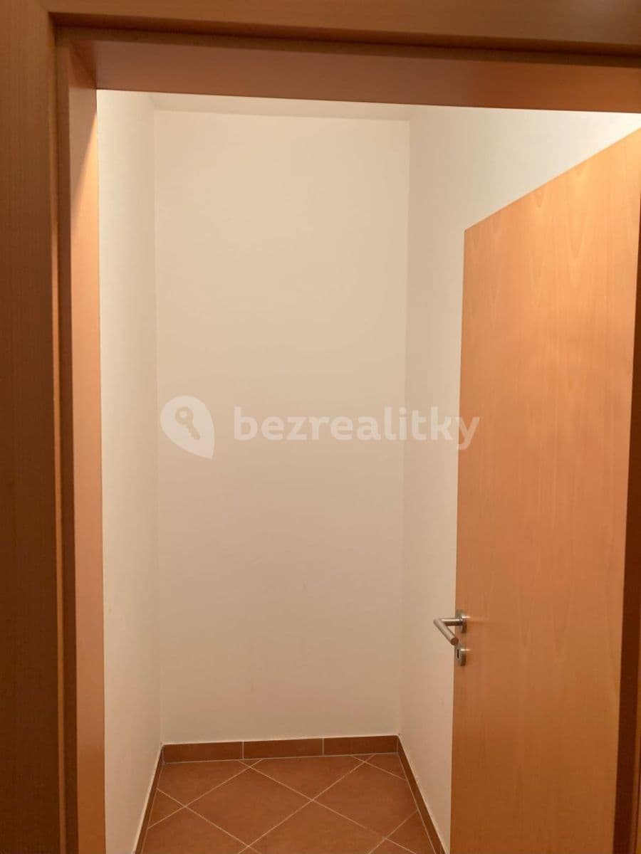 Predaj bytu 1-izbový 42 m², Hornoměcholupská, Praha, Praha