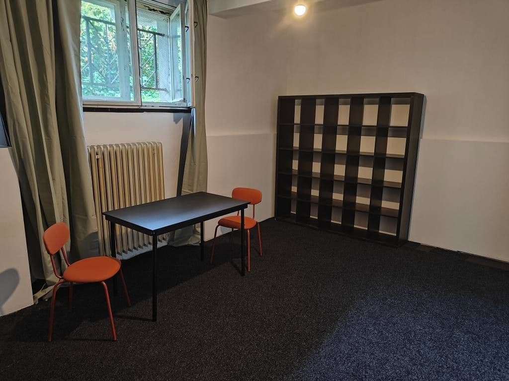 Prenájom bytu Garsoniéra 30 m², Slivenecká, Praha, Praha Prenájom bytu Garsoniéra 30 m², Slivenecká, Praha, Praha