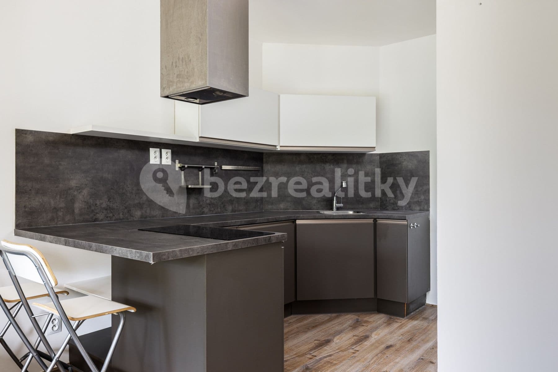 Prenájom bytu 2-izbový 48 m², Nademlejnská, Praha, Praha Prenájom bytu 2-izbový 48 m², Nademlejnská, Praha, Praha