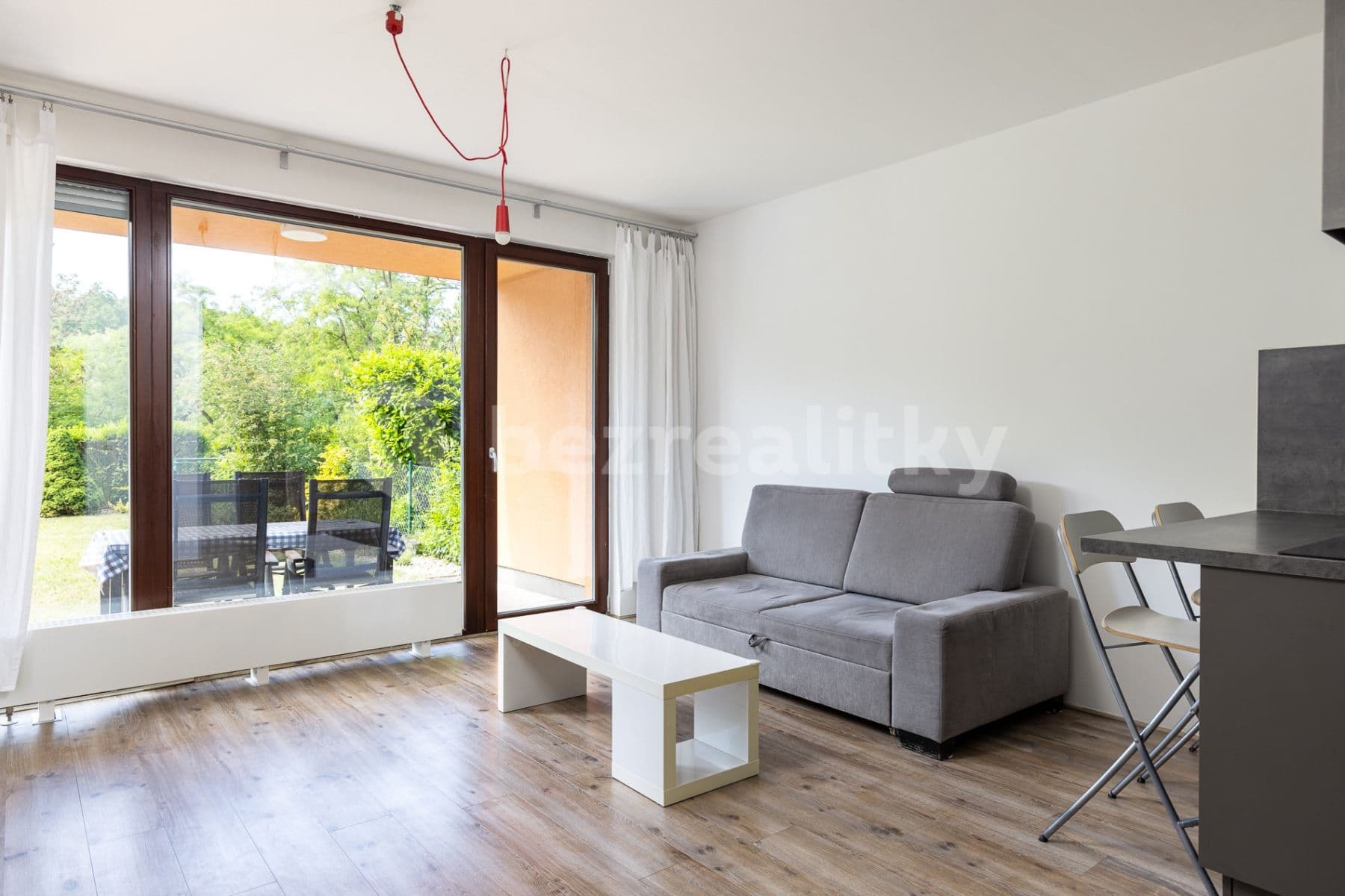 Prenájom bytu 2-izbový 48 m², Nademlejnská, Praha, Praha Prenájom bytu 2-izbový 48 m², Nademlejnská, Praha, Praha