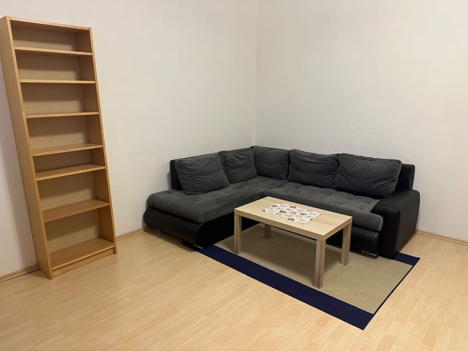 Prenájom bytu 1-izbový 50 m², Mahenova, Mladá Boleslav, Středočeský kraj Prenájom bytu 1-izbový 50 m², Mahenova, Mladá Boleslav, Středočeský kraj