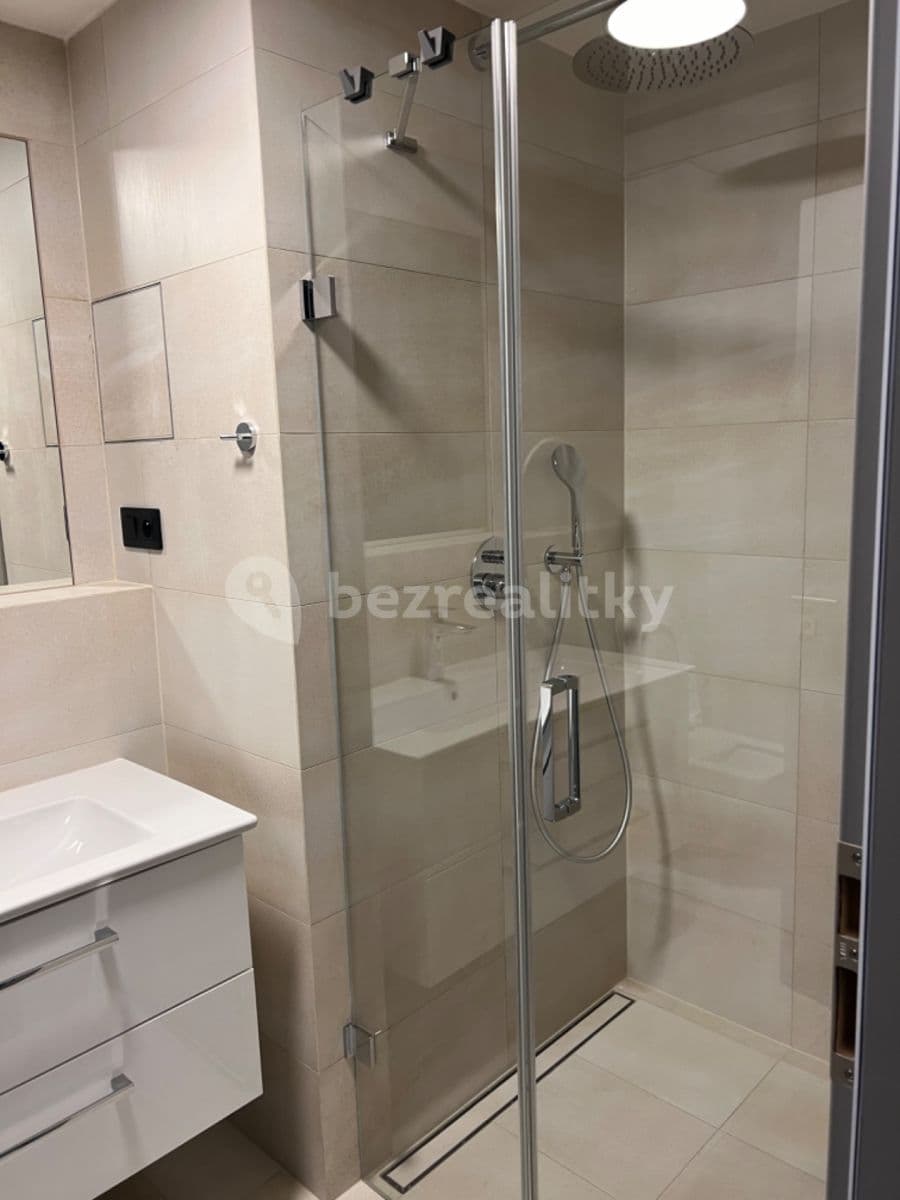 Prenájom bytu 2-izbový 59 m², Klíčovská, Praha, Praha Prenájom bytu 2-izbový 59 m², Klíčovská, Praha, Praha