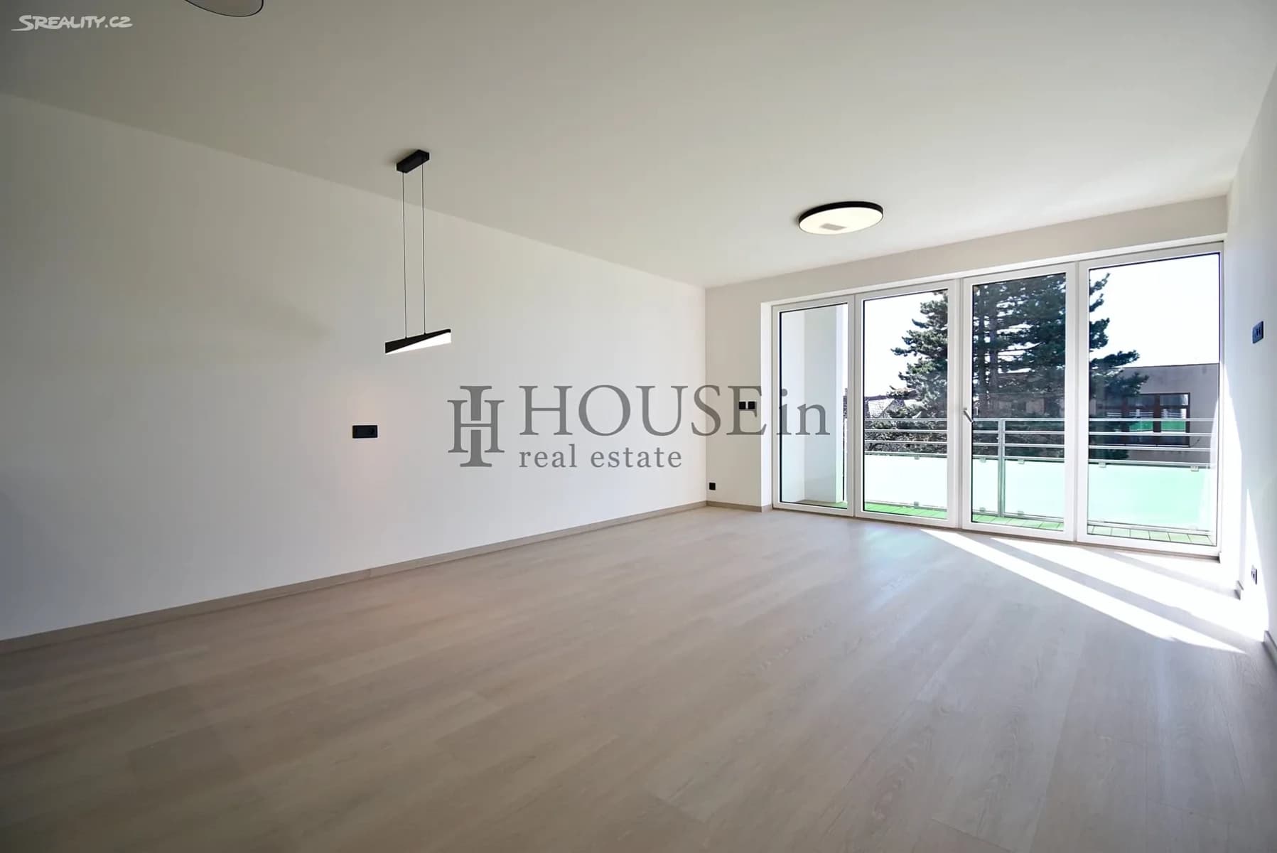 Prenájom bytu 2-izbový 59 m², Klíčovská, Praha, Praha Prenájom bytu 2-izbový 59 m², Klíčovská, Praha, Praha