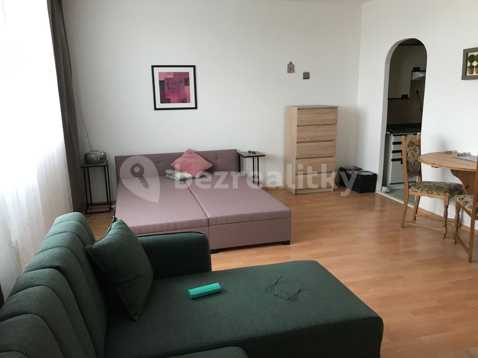 Prenájom bytu 1-izbový 35 m², Hlivická, Praha, Praha Prenájom bytu 1-izbový 35 m², Hlivická, Praha, Praha