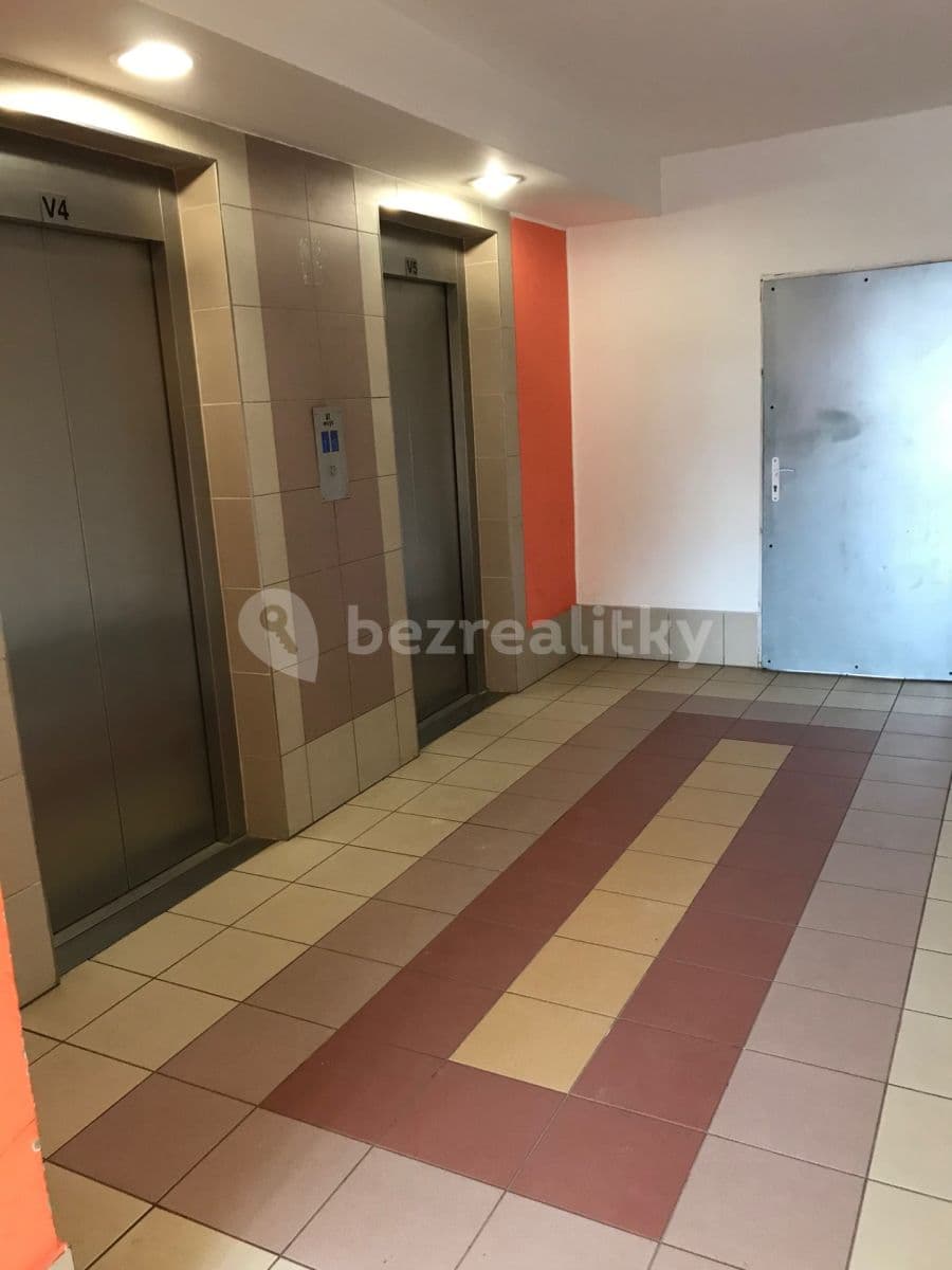 Prenájom bytu 1-izbový 35 m², Hlivická, Praha, Praha Prenájom bytu 1-izbový 35 m², Hlivická, Praha, Praha