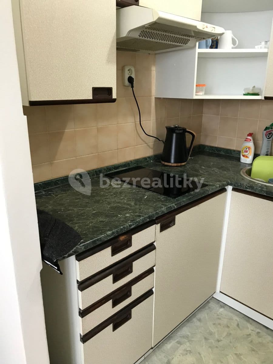 Prenájom bytu 1-izbový 35 m², Hlivická, Praha, Praha Prenájom bytu 1-izbový 35 m², Hlivická, Praha, Praha