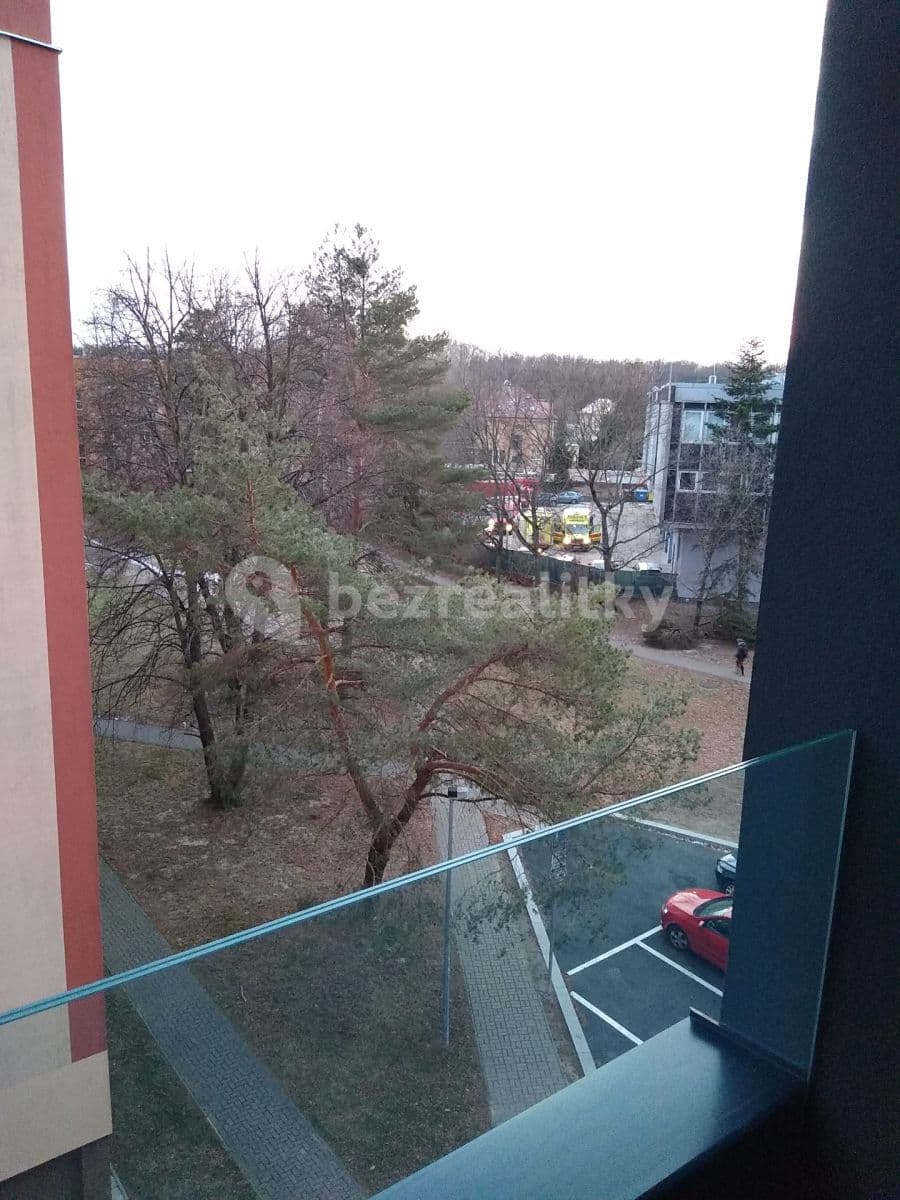 Prenájom bytu 2-izbový 55 m², U Petřin, Praha, Praha Prenájom bytu 2-izbový 55 m², U Petřin, Praha, Praha