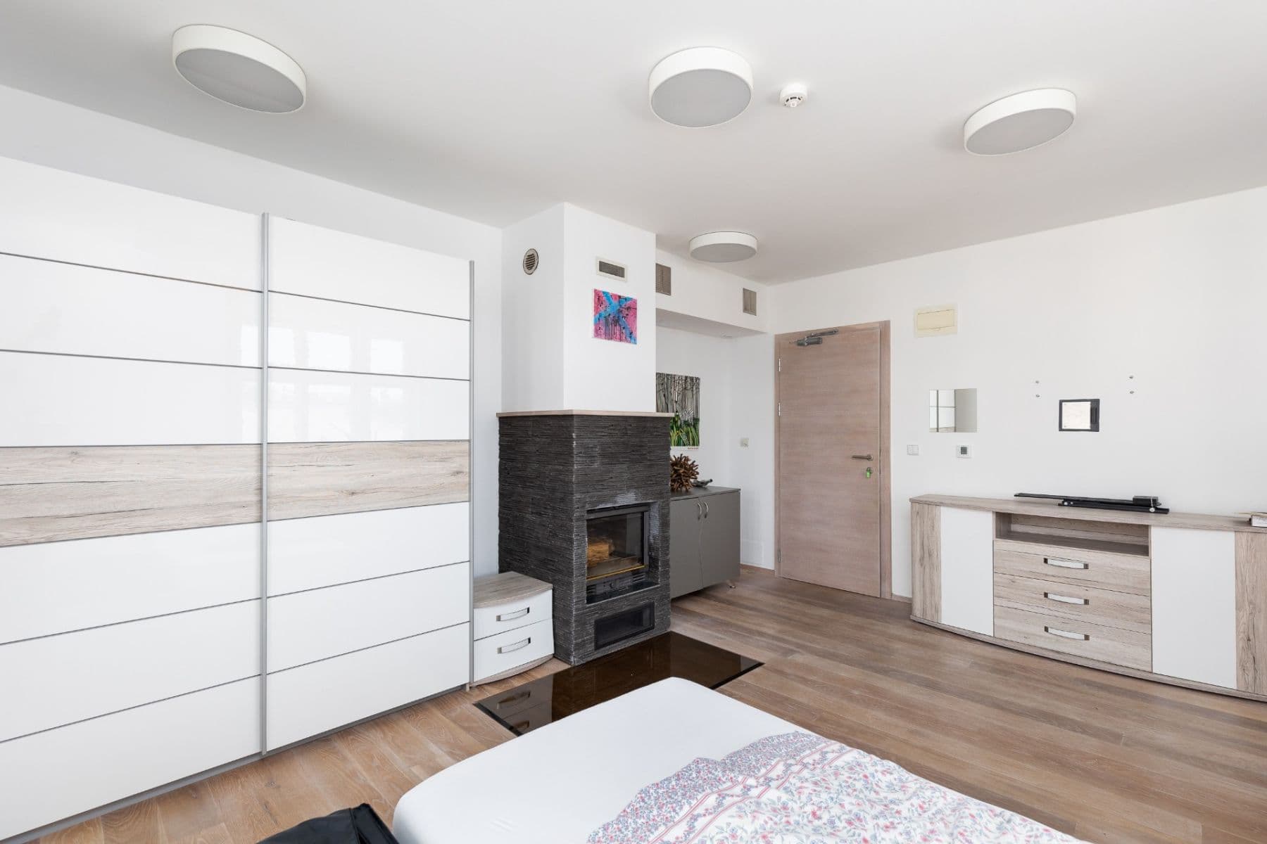 Prenájom kancelárie 21 m², Vojtěšská, Neratovice, Středočeský kraj Prenájom kancelárie 21 m², Vojtěšská, Neratovice, Středočeský kraj